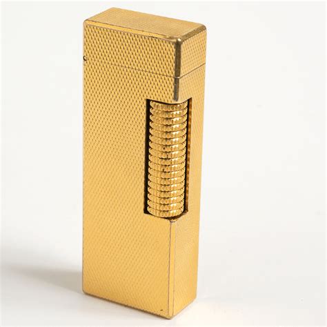 [ 10 items ] BARLEY ROLLAGAS <b>LIGHTER</b> $ 895 EXCLUSIVELY IN STORE LONGTAIL STRIPES ROLLAGAS $ 995 EXCLUSIVELY IN STORE Longtail <b>Lighter</b> $ 1,095 EXCLUSIVELY IN STORE. . Dunhill lighter